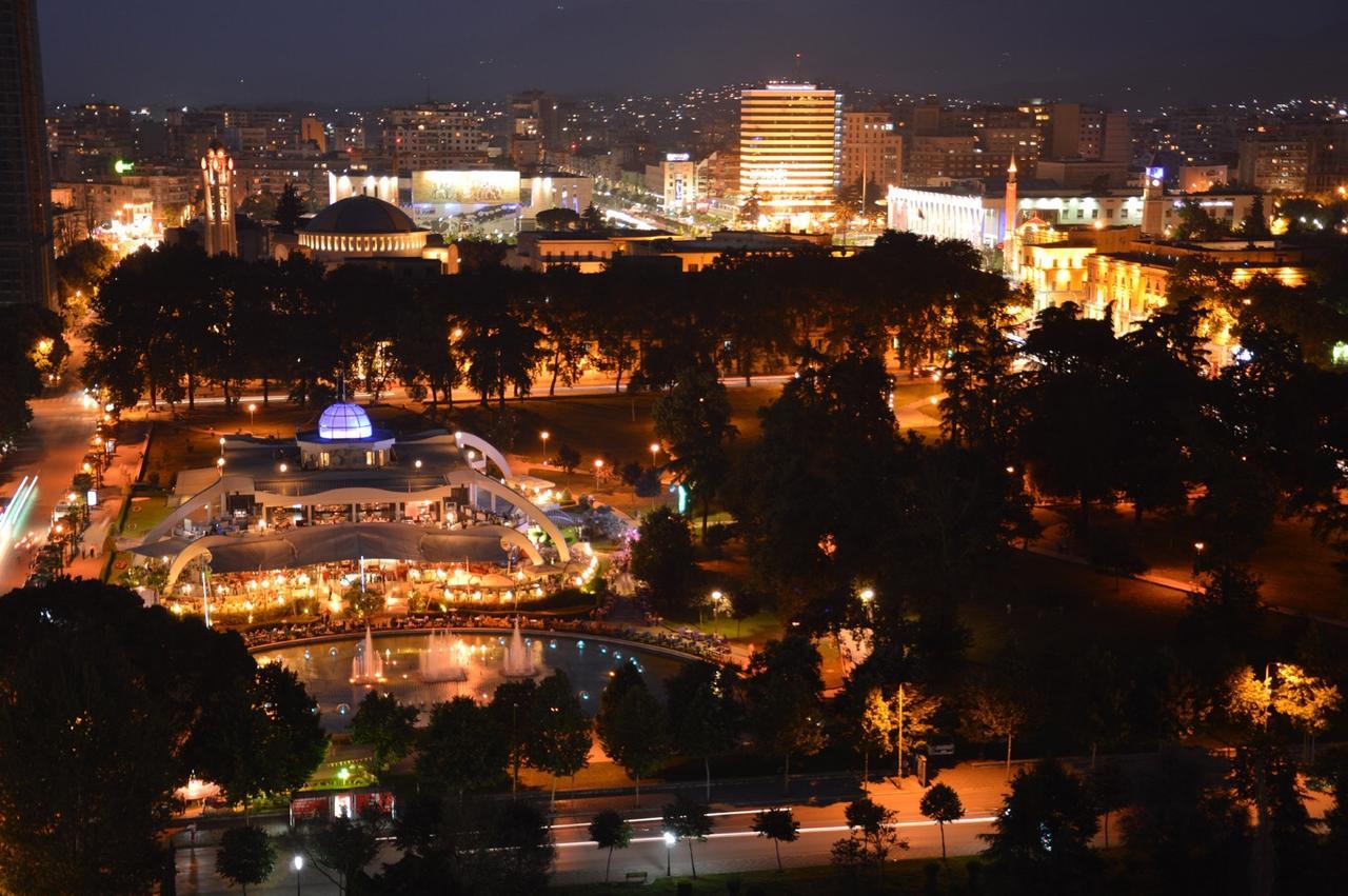 Hotel Palma Tirana Exteriör bild