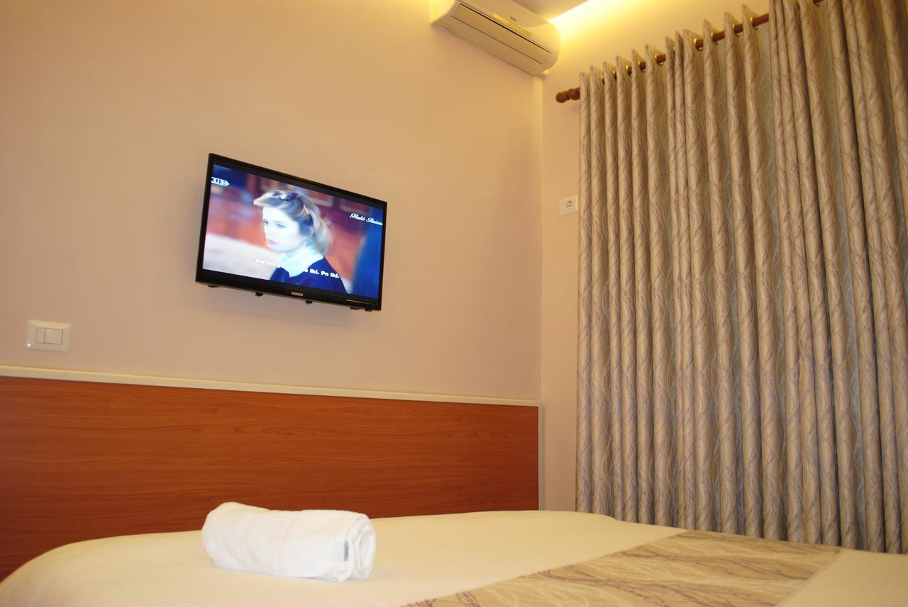 Hotel Palma Tirana Exteriör bild